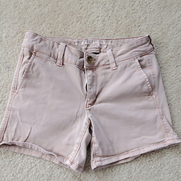 American Eagle Outfitters Pants - American Eagle Midi shorts